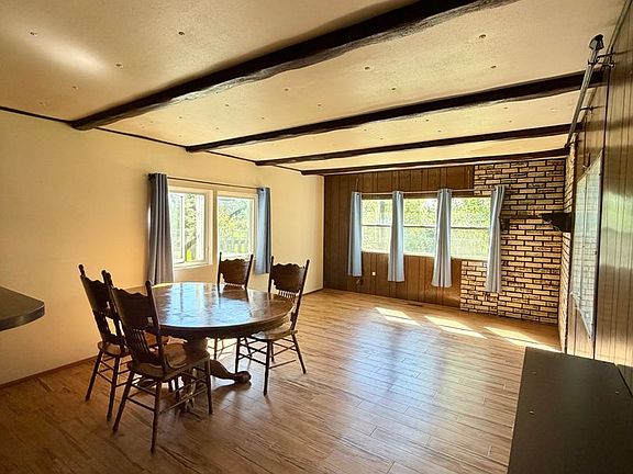 3rd image of 1645 Old Pioneer Way
