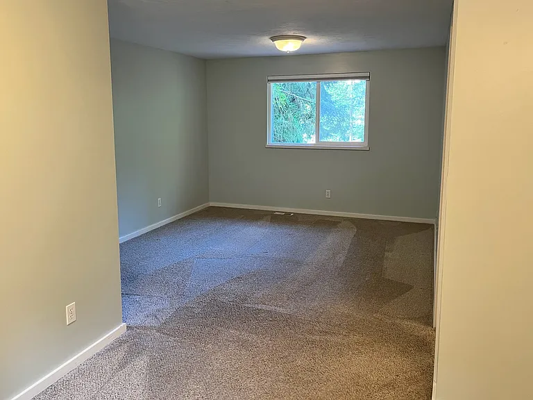 2812 E Bay Dr NW — Photo 6