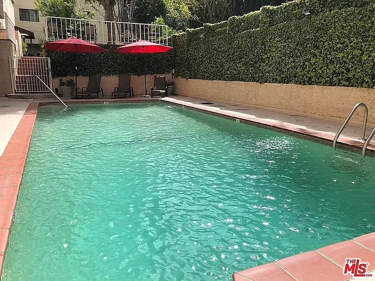 5139 Balboa Blvd #204 — Photo 22