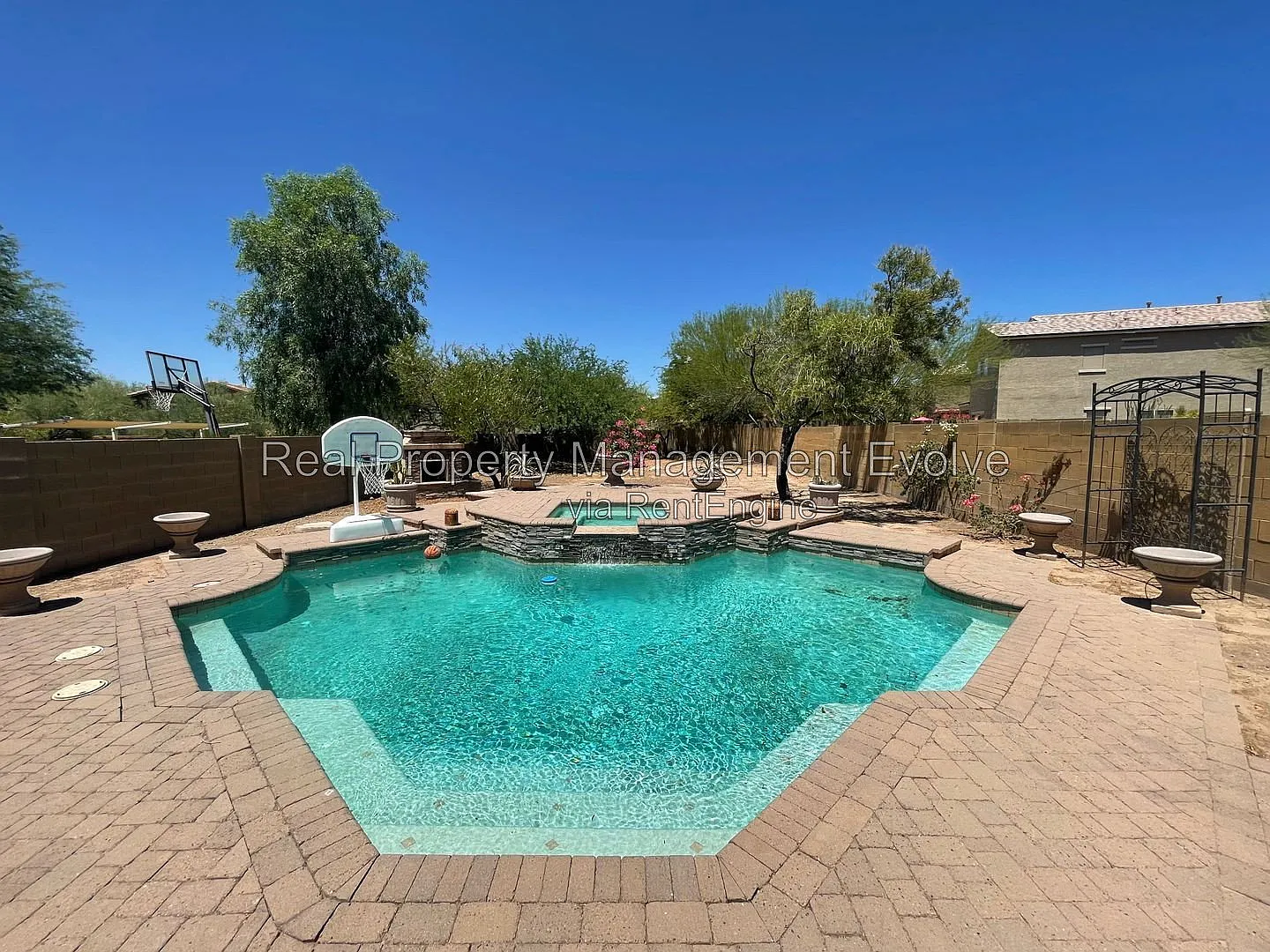 5 bed, 2.5 bath, 2567 sqft, $3,049 — Photo 1