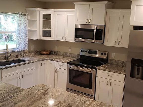 2nd image of 4038 Carver St