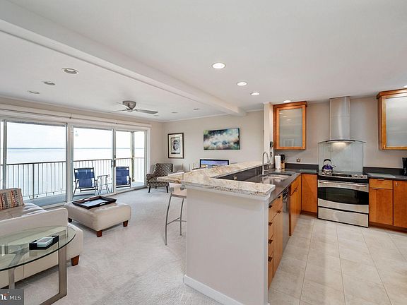 3rd image of 17 Lincoln Ave Unit 304