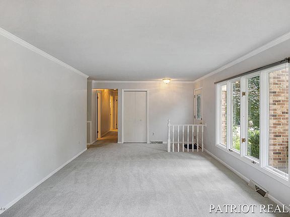 5th image of 3454 Misty Lane Ct SE