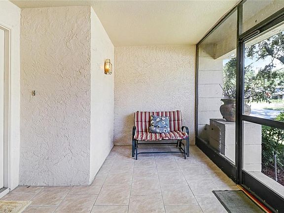 5th image of 1409 Wicklow Dr