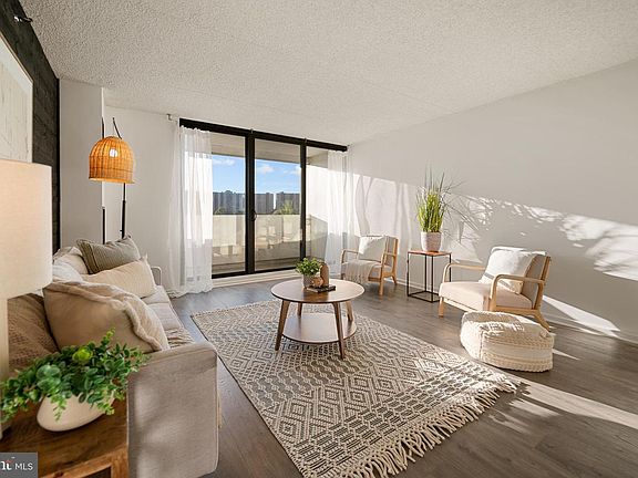 4th image of 5911 Edsall Rd APT 908