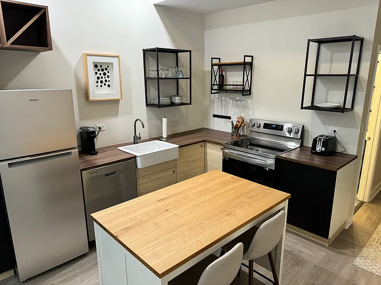 2146 N Halsted St #3R — Photo 5