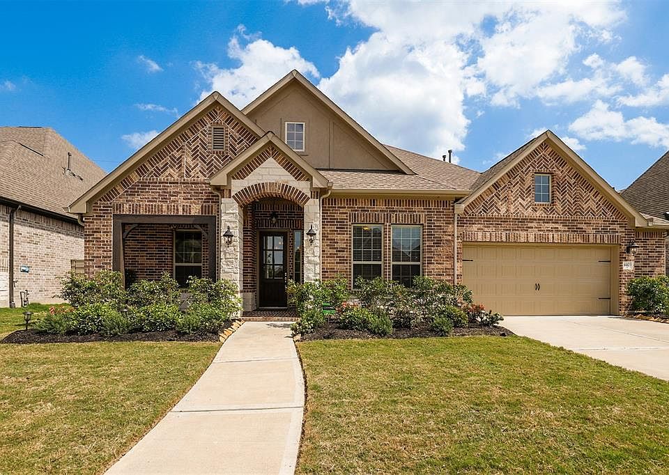 1st image of 4403 Cottonwood Creek Ln