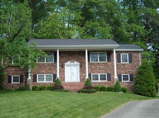 6406 Alameda Dr, Evansville, IN 47711