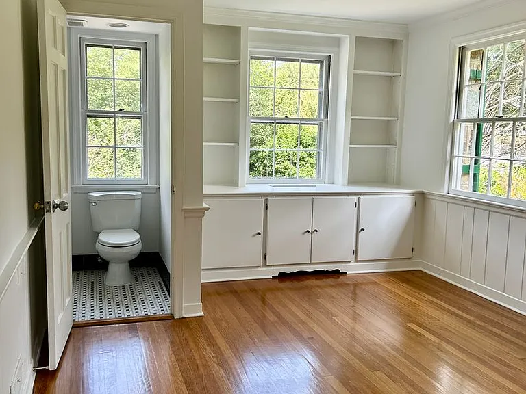 5100 Upton St NW — Photo 22