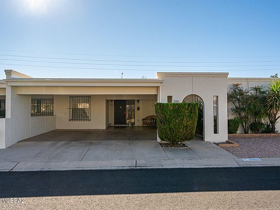 3rd image of 9062 E Palms Park Dr
