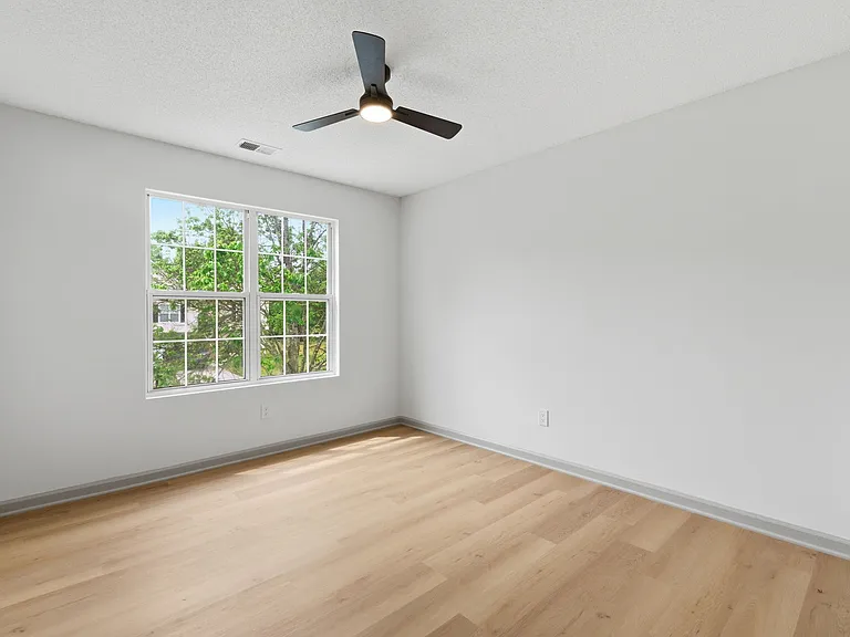 1414 Paddocks Way — Photo 37