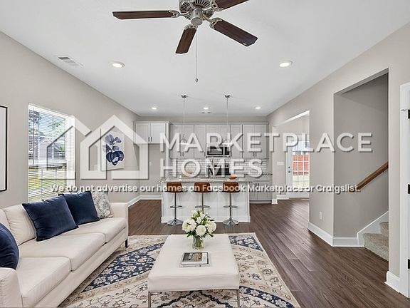 4th image of 134 Barbara St