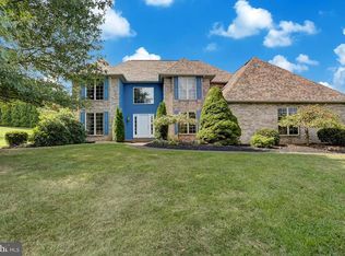 102 Golf Cir, Bernville, PA 19506
