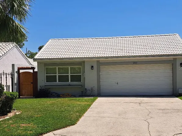 242 Rosa Blanca, Winter Haven, FL 33884