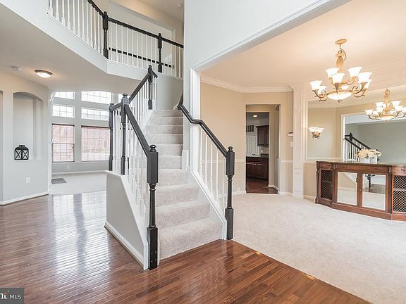 3rd image of 14970 Paloma Ct