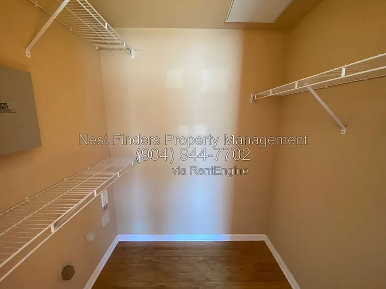 8539 Gate Pkwy W #122 — Photo 22