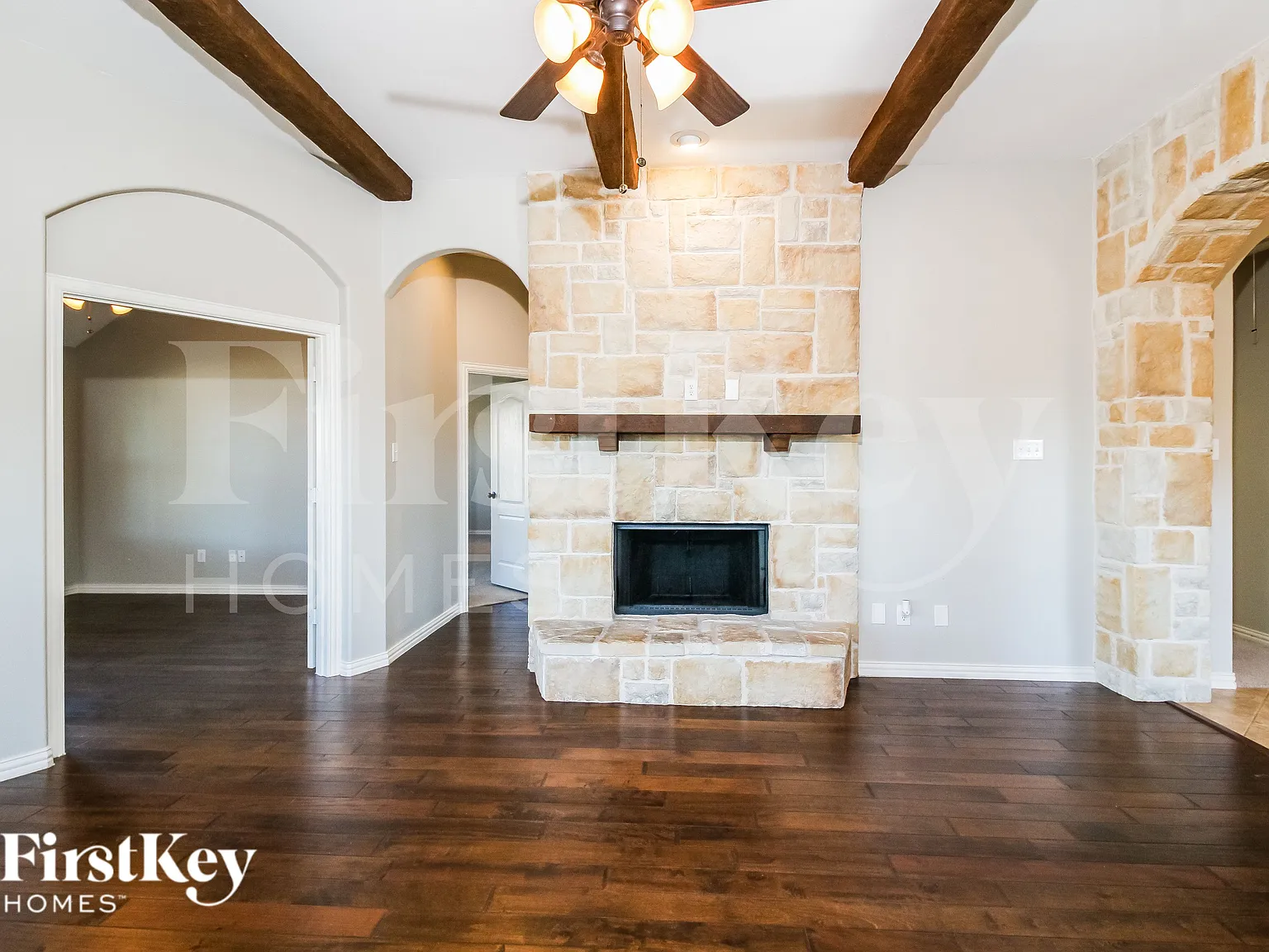 3 bed, 2.0 bath, 2020 sqft, $1,945 — Photo 3