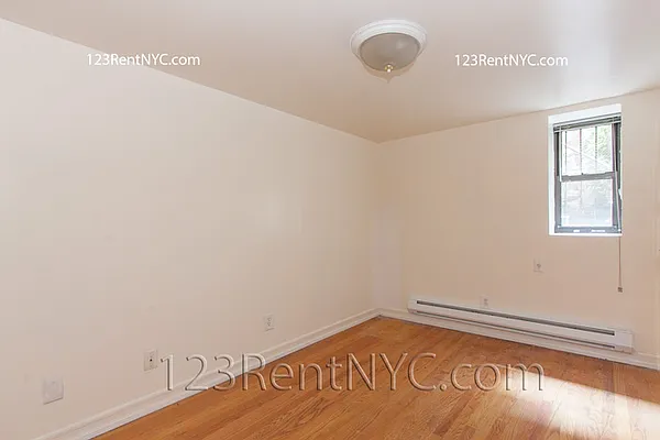 Rented by Chartwell Manhattan Realty | media 18