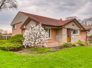 3131 Bellwood Ln, Glenview, IL