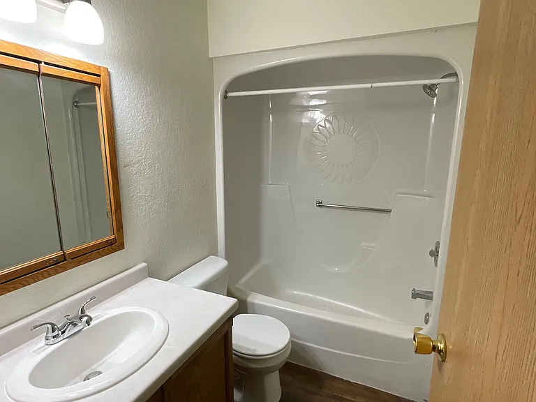 1706 Highway 49 N #2 — Photo 3