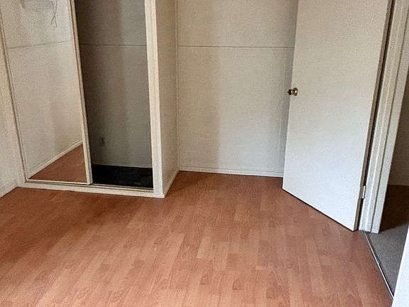 5th image of 8832 Mission Dr