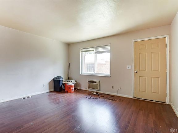4th image of 15 Mello Ave
