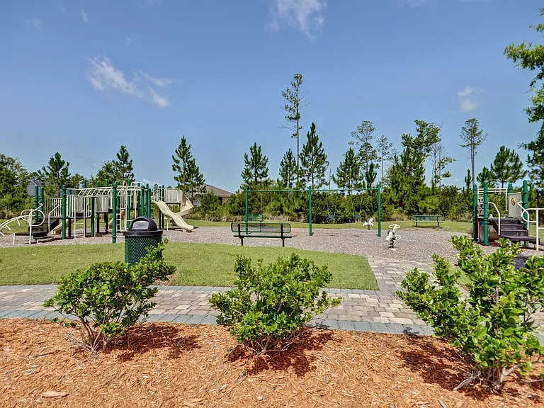70305 Winding River Dr — Photo 45