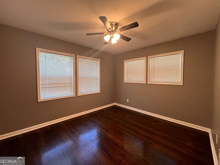 1947 Kenwood Pl SE — Photo 12