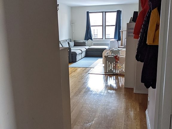 4th image of 9830 67th Ave APT 5