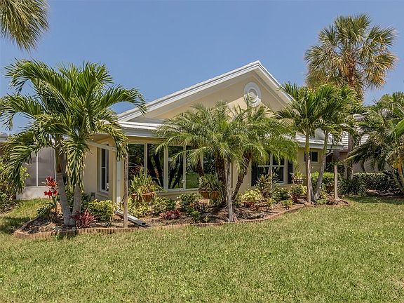 4th image of 731 Brightside Crescent Dr #32