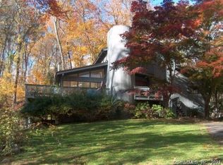 123 Apple Valley Rd, Stamford, CT 06903