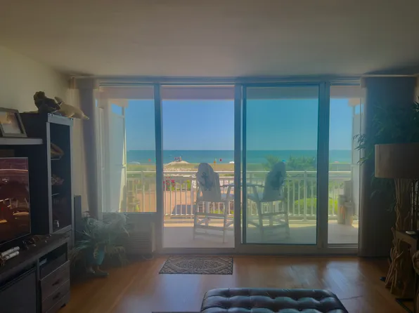 830 Shore Rd, Long Beach, NY