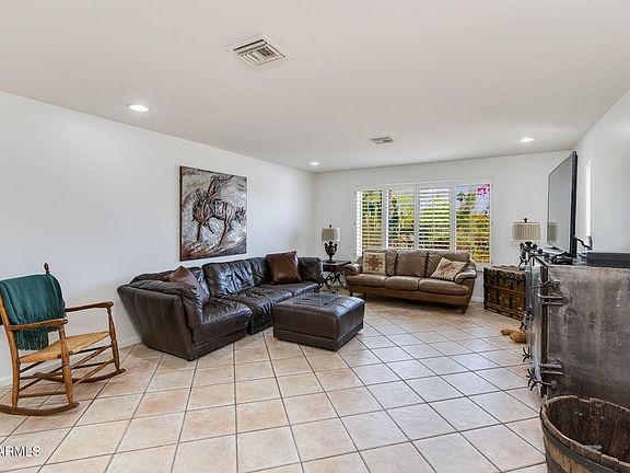 2nd image of 2236 E CACTUS WREN Drive
