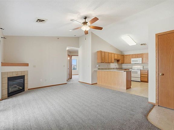 2nd image of 1355 N Jones Blvd APT 5