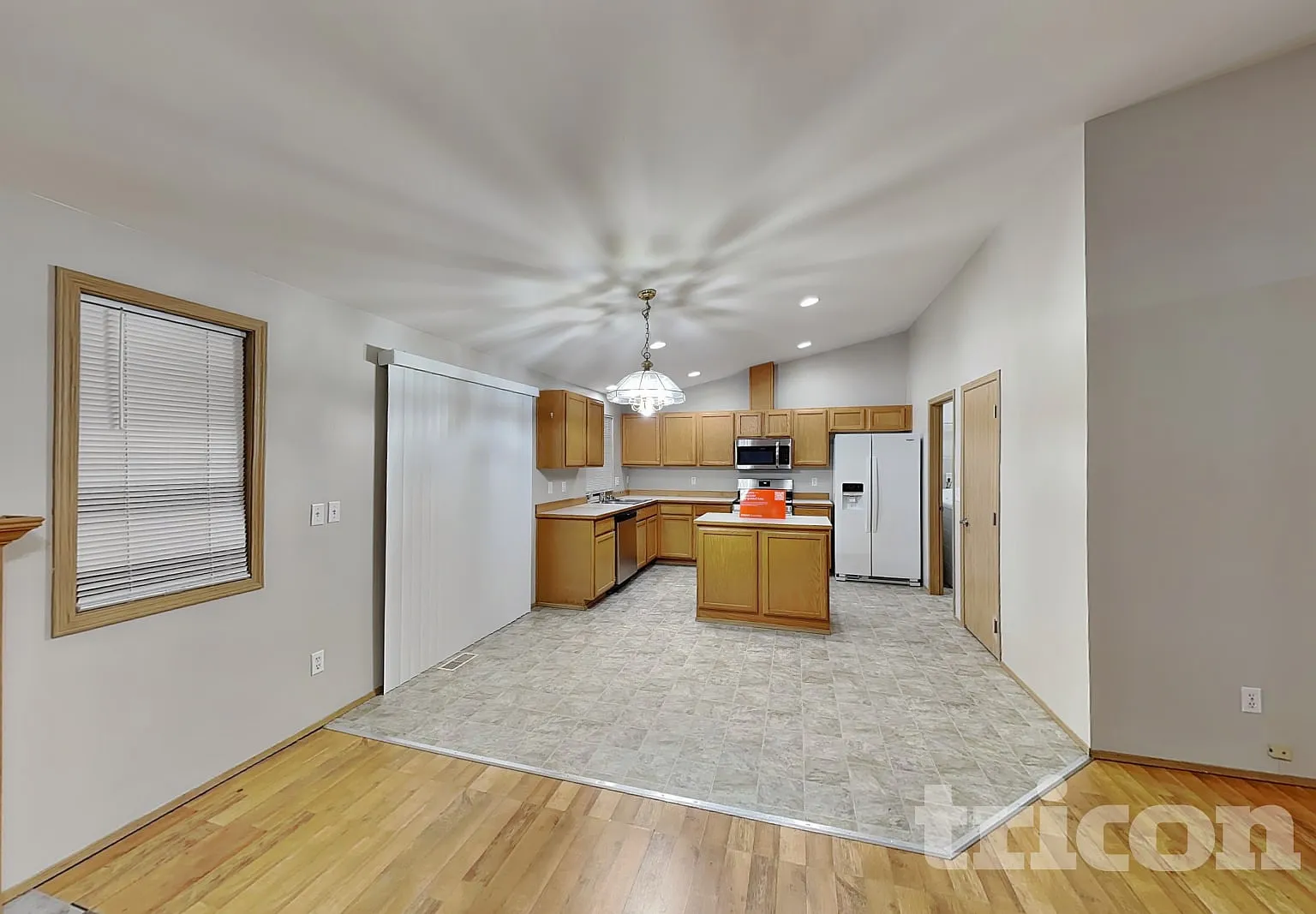 3708 231St Street Court E Spanaway WA — Photo 2