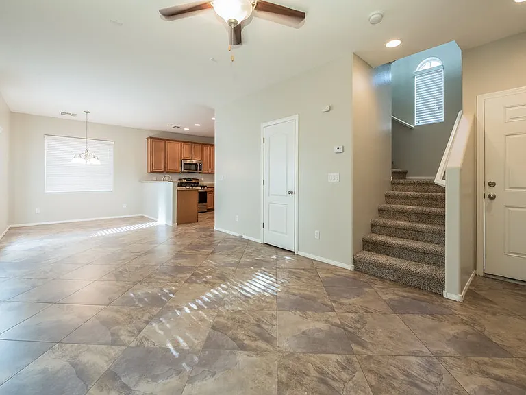 9333 Flowering Tulip Ave — Photo 2