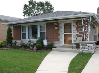 2949 W 100th Pl, Evergreen Park, IL 60805