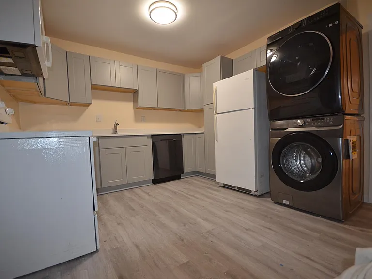 4085 Weeping Willow Ct — Photo 3