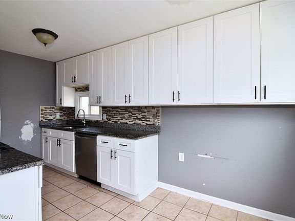 5th image of 8115 Liberty Ave