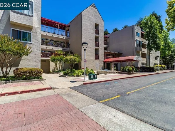 3173 Wayside Plz APT 301, Walnut Creek, CA 94597