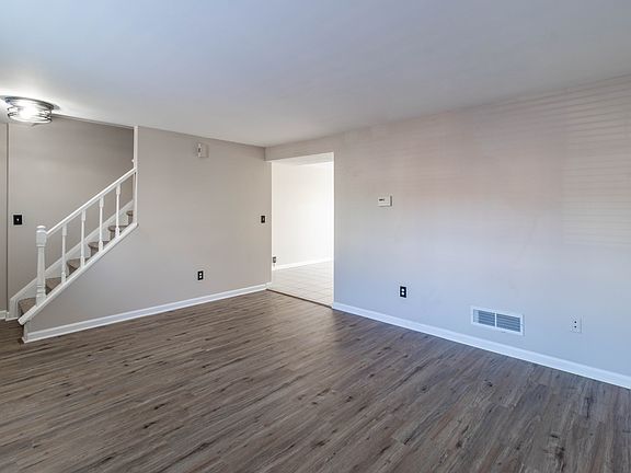 4th image of 2857 Mossy Brink Ct