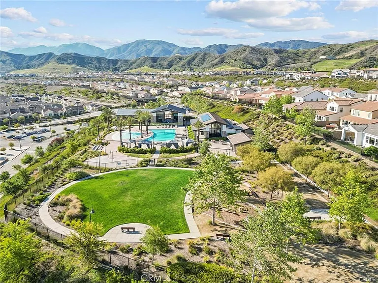 25085 Cypress Bluff Dr — Photo 41