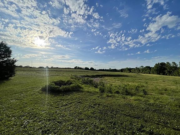 4th image of 688 County Road 263