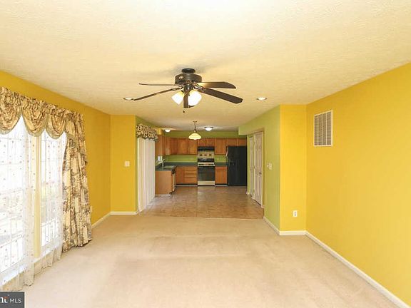 2nd image of 113 Foxtrap Dr