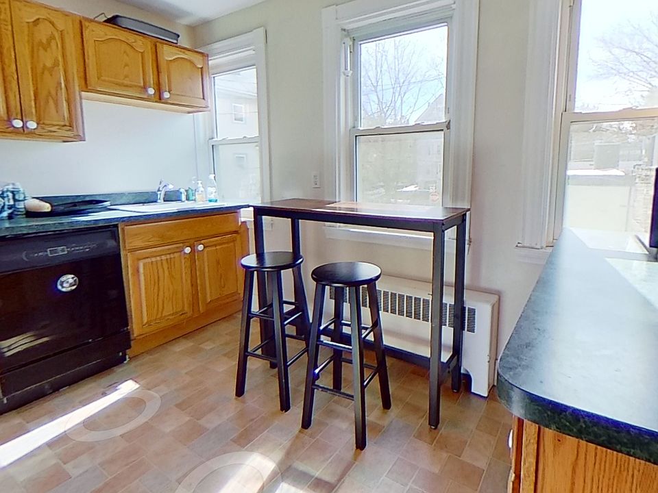 3-8 Eliot Avenue Kitchen