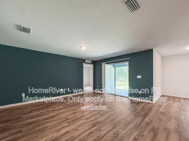 3 bed, 2.0 bath, 1477 sqft, $1,825 — Photo 3