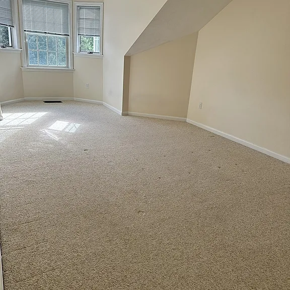 661 Lowell St #18 — Photo 7