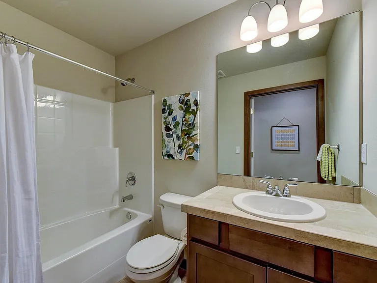 Silver Creek Apartment Homes — Photo 14