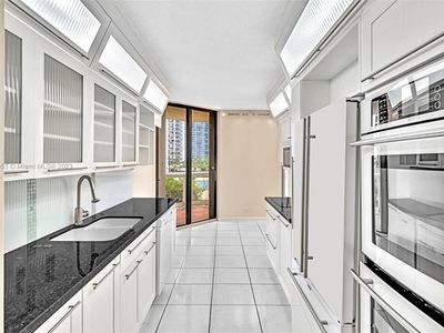 20191 E Country Club Dr APT 502, Aventura, FL, 33180