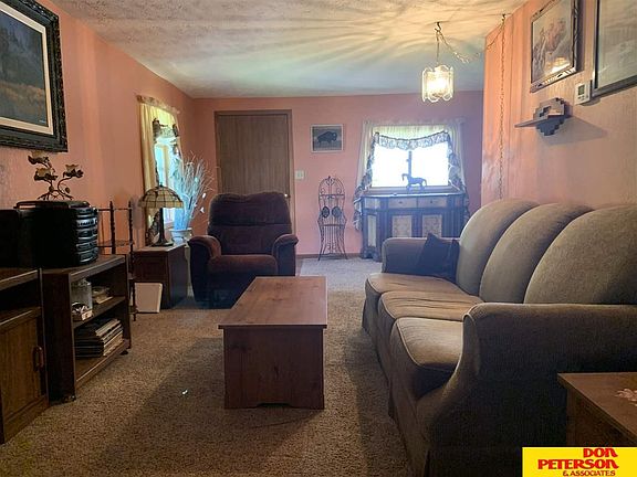 2nd image of 1829 N Logan St